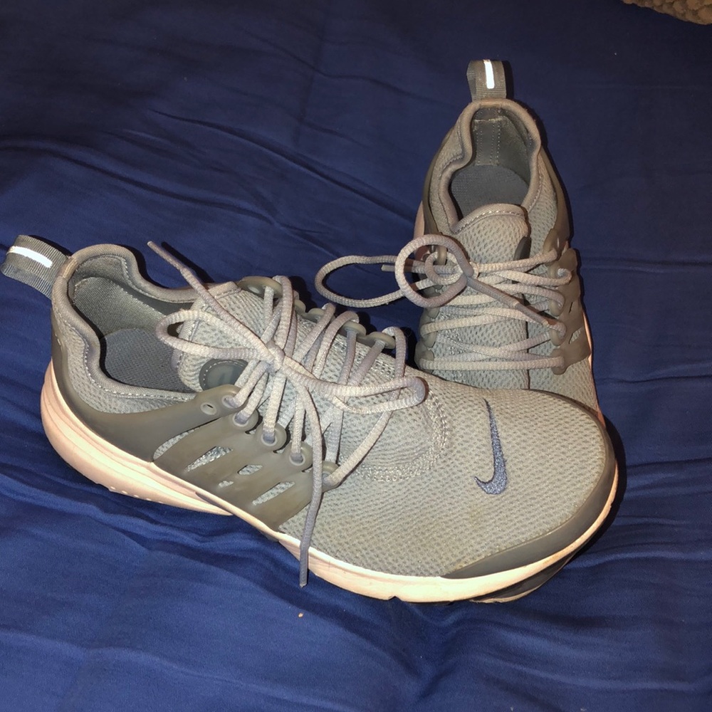 Women’s Nike prestos